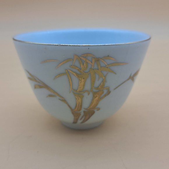 Set of Four White & Gold This is a set of 4 white cups for Tea Cups New Vintage - Picture 9 of 10